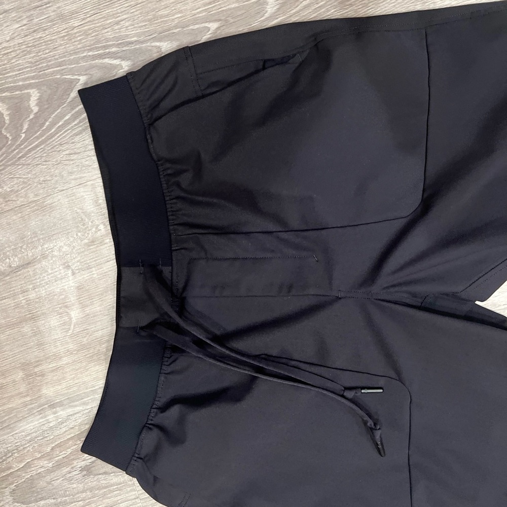 Lululemon Men’s Joggers. Size L Large Black Perfect Condition.